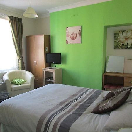 Bed and Breakfast Burlington Quays Бринлингтон Экстерьер фото