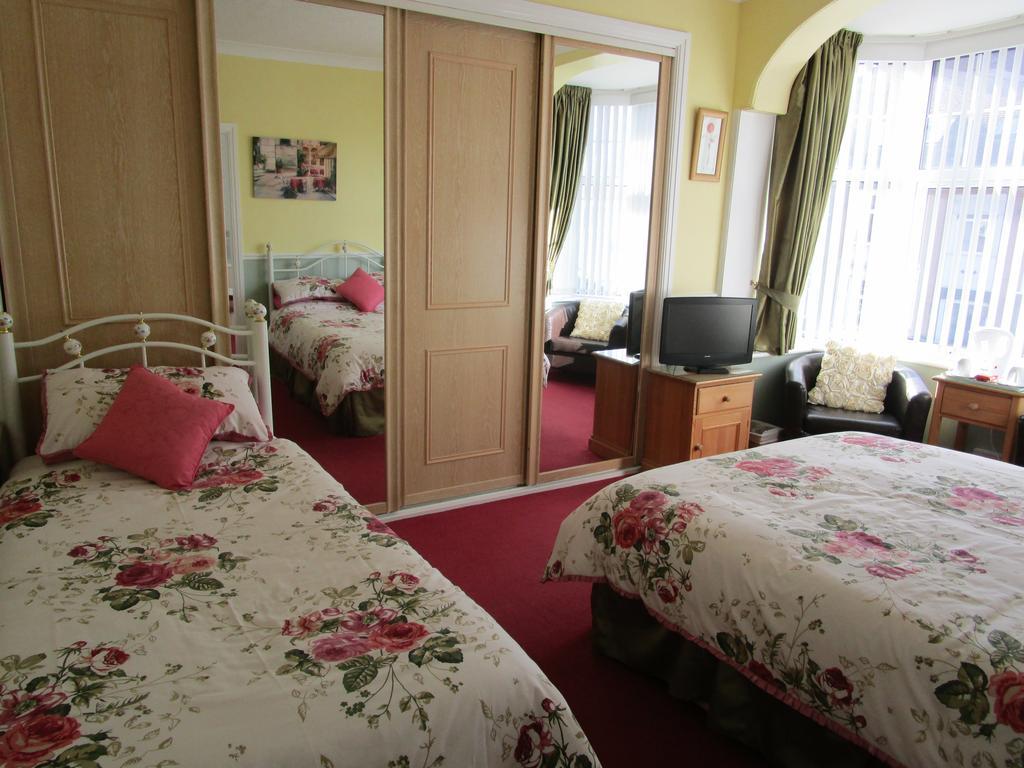 Bed and Breakfast Burlington Quays Бринлингтон Экстерьер фото