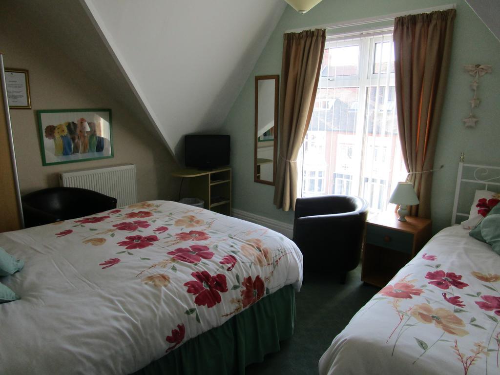 Bed and Breakfast Burlington Quays Бринлингтон Экстерьер фото