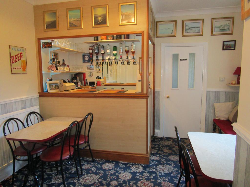 Bed and Breakfast Burlington Quays Бринлингтон Экстерьер фото
