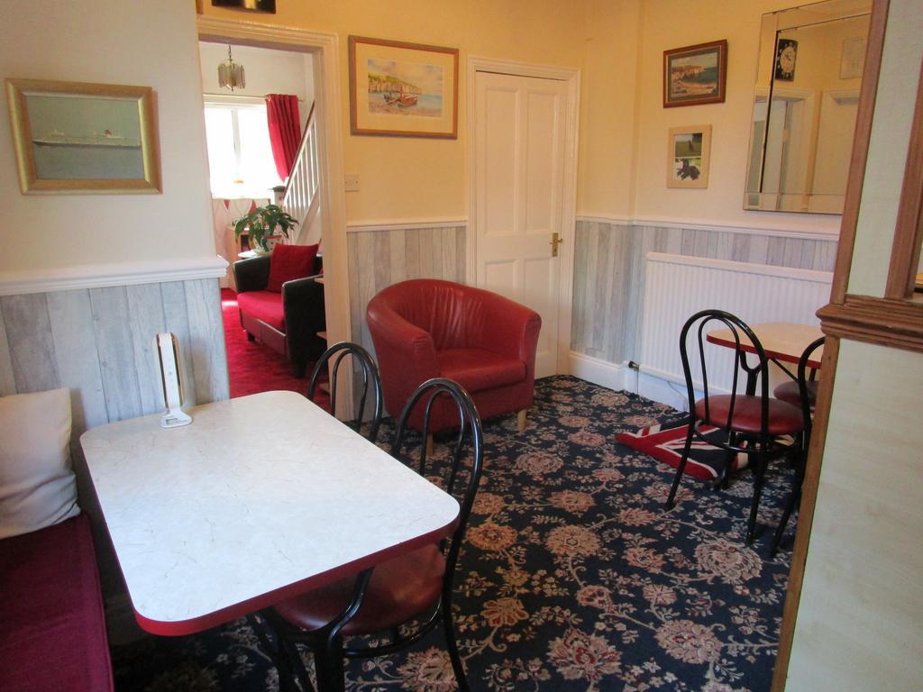 Bed and Breakfast Burlington Quays Бринлингтон Экстерьер фото